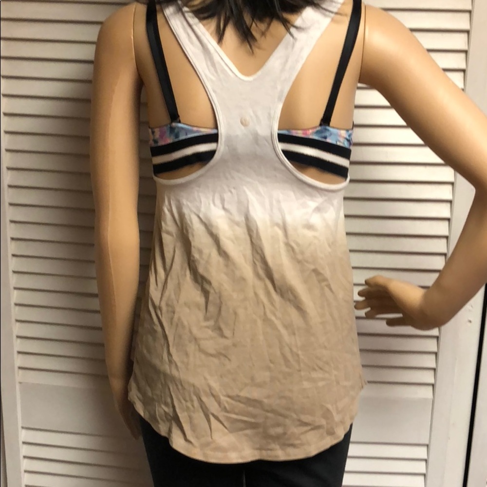 Lululemon - Picture 2 of 7